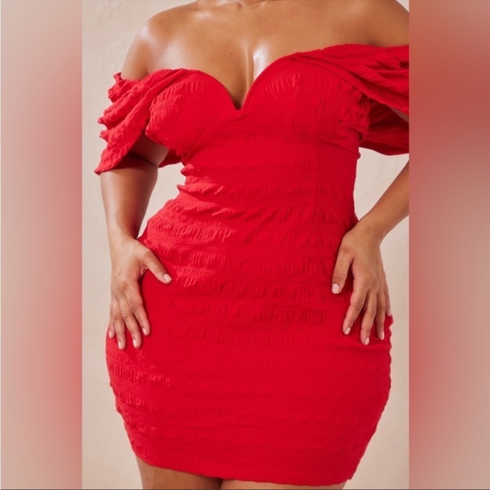 PrettyLittleThing Plus Red Textured V Bar Bodycon Dress Size 12 NWT